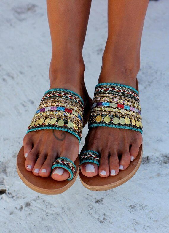 2025 Ethnic Style Handmade Beaded Sandals New Summer Large Size Metal Decor Sequin Toe Ring Flat Roman Shoes_voghion.com