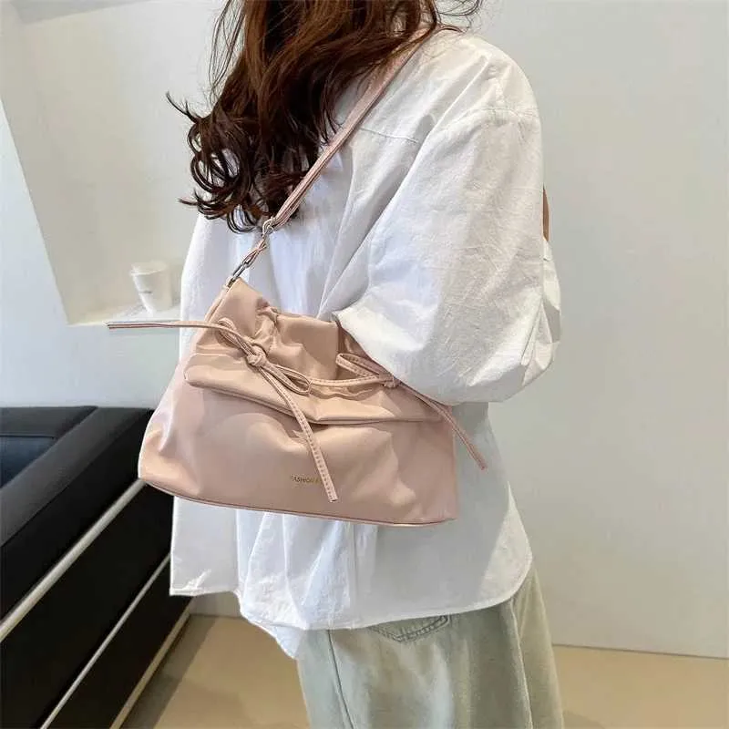 Unterwäsche Damenhandtasche große Kapazität Herbst und Winter 2024 neue High-End-Schulter-Pendlertasche Y241025_voghion.com