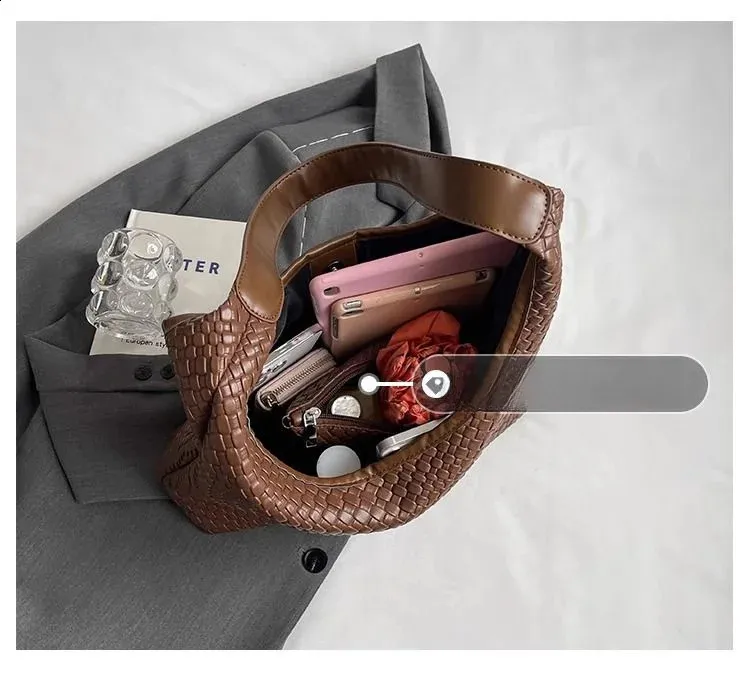 2024 The Style H7 Network Celebrity Weave Woven Carrying Borsa a tracolla grande capacità da donna alla moda retrò 240820_voghion.com