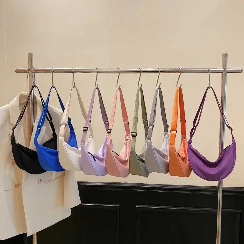 Einfaches Design Damen Umhängetasche Mode Damen Nylon Hobos Kleine Schultertaschen Vintage weibliche Mädchen Geldbörse Tuch_voghion.com