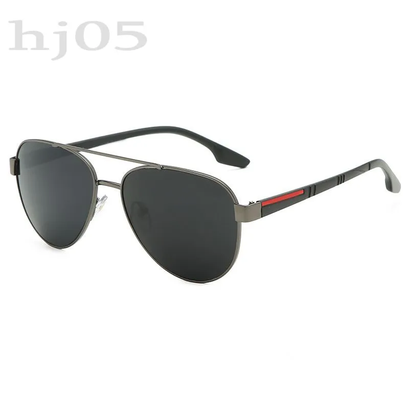 Occhiali da sole firmati occhiali da sole moda uomo polarizzati con protezione UVA occhiali da sole oversize in metallo multicolore Sonnenbrille_voghion.com
