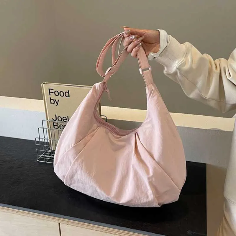 Classic Pleated Crossbody Bag For Women Solid Shoulder Handbag_voghion.com