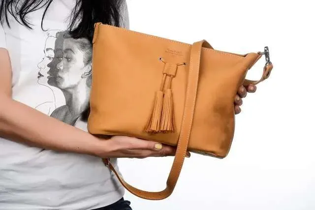 Borsa a tracolla e secchiello in pelle NGGU di alta qualità per donna - Borsa a tracolla e secchiello fatta a mano ed elegante_voghion.com