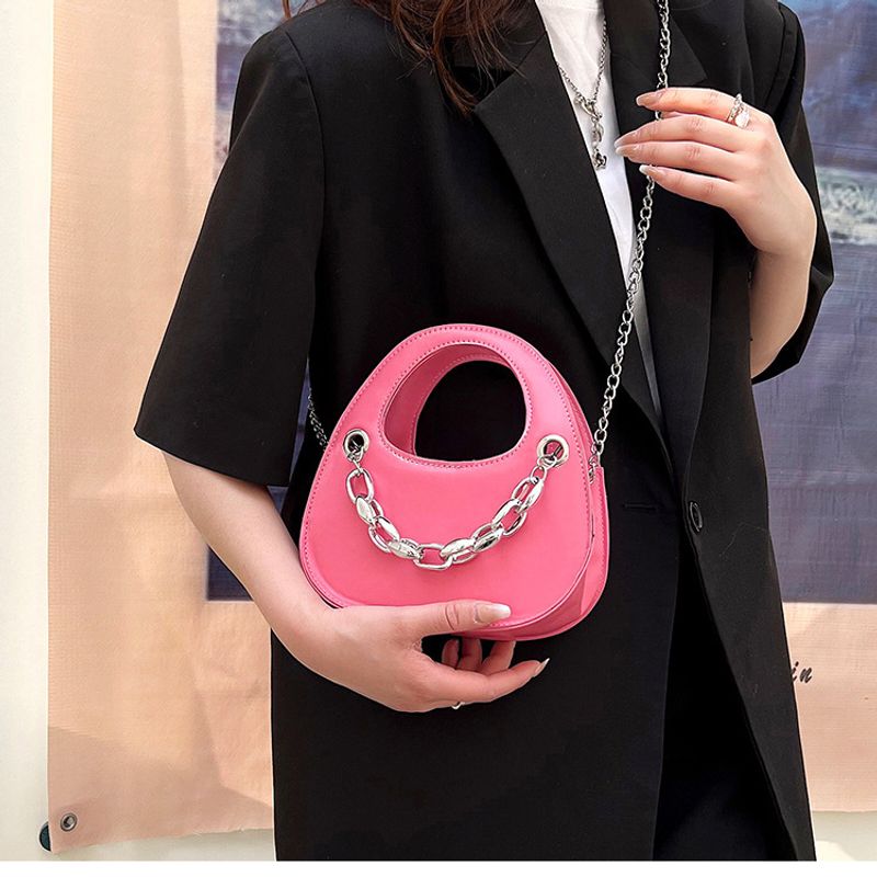 Kleine Nischendesign-Handtasche für Damen 2022, neue trendige Modekette, Unterarm, vielseitige Ins-Umhängetasche mit_voghion.com