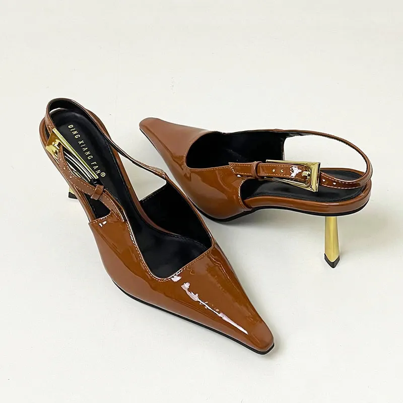 Sapatos de salto alto femininos com fivela de metal, bico fino, sandálias femininas, calçado marrom Ce88_voghion.com