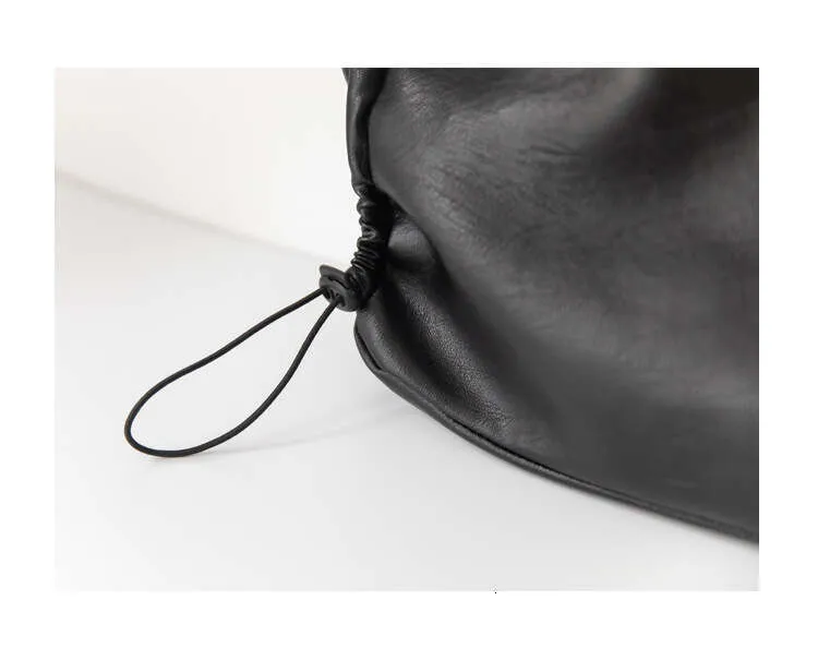 Nouveau sac fourre-tout à bandoulière plissé tendance pour campus universitaire_voghion.com
