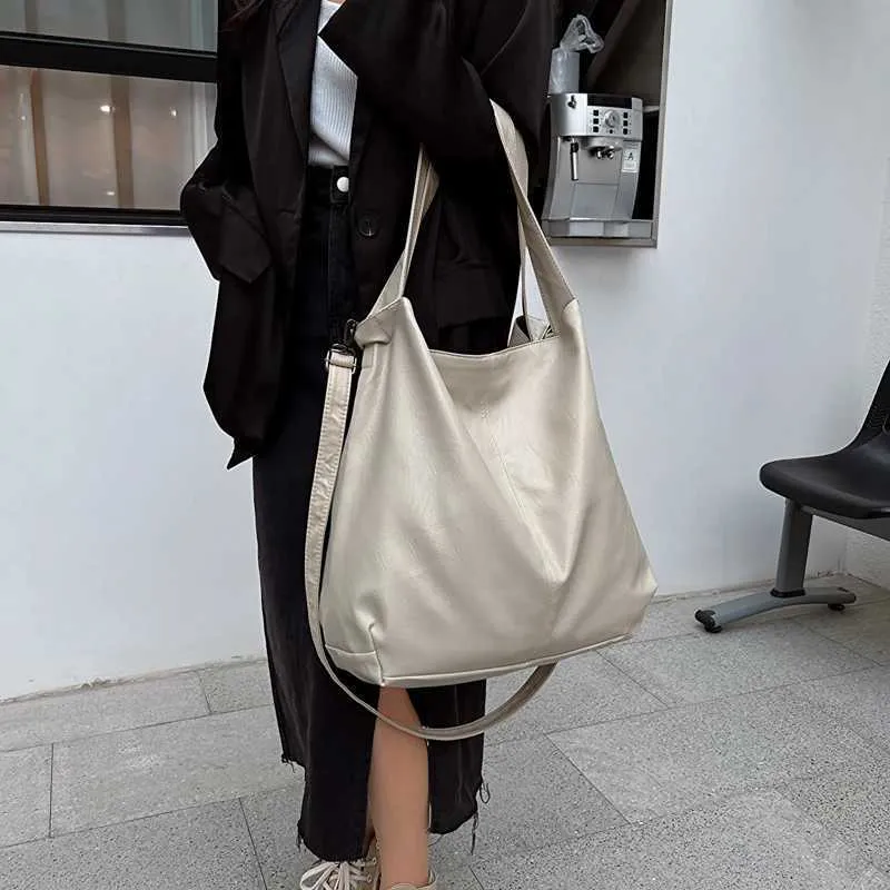 LEFTSIDE Sac à bandoulière tendance en cuir pour femmes 2023, tendance, simple, grande capacité, rétro_voghion.com