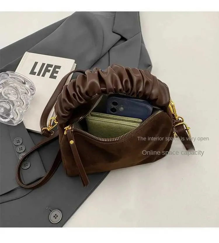 Sacs à bandoulière légers en PU pour femmes avec fermeture éclair tendance 2024 Design à plis tendance Bolsas Para MujeresC241103_voghion.com
