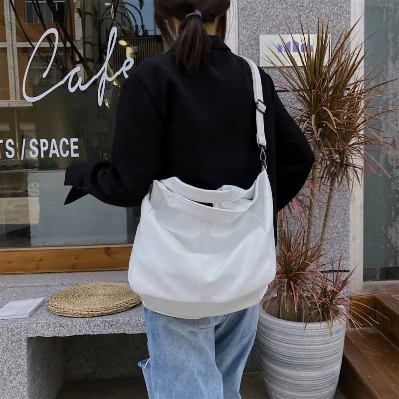 Modne ženske torbice, velike ženske torbe za rame za putovanja i vikend kupovinu, ženstvene torbe od mekane kože, bijele_voghion.com