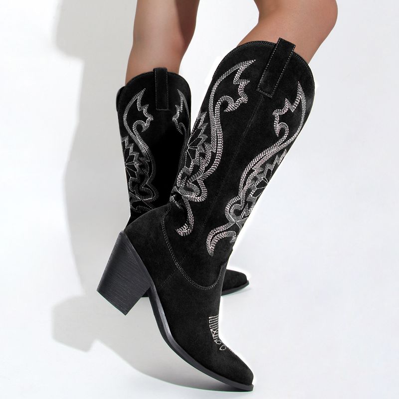 Spitzer Westernstiefel aus Wildleder-Denim mit Stickereien und klobigem, mittelhohem Absatz_voghion.com