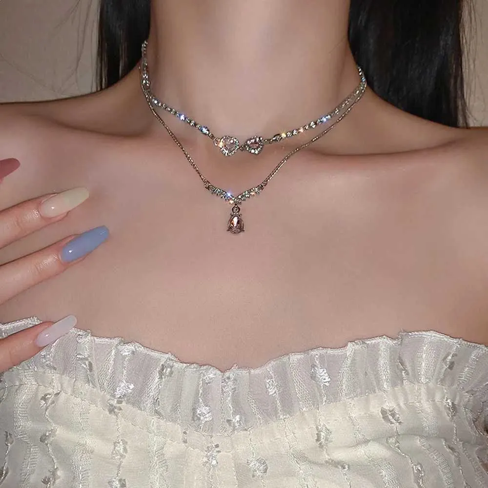 Colliers pendentifs rétro papillon doré en acier inoxydable avec chaîne serpent et breloque tendance pour femmes_voghion.com