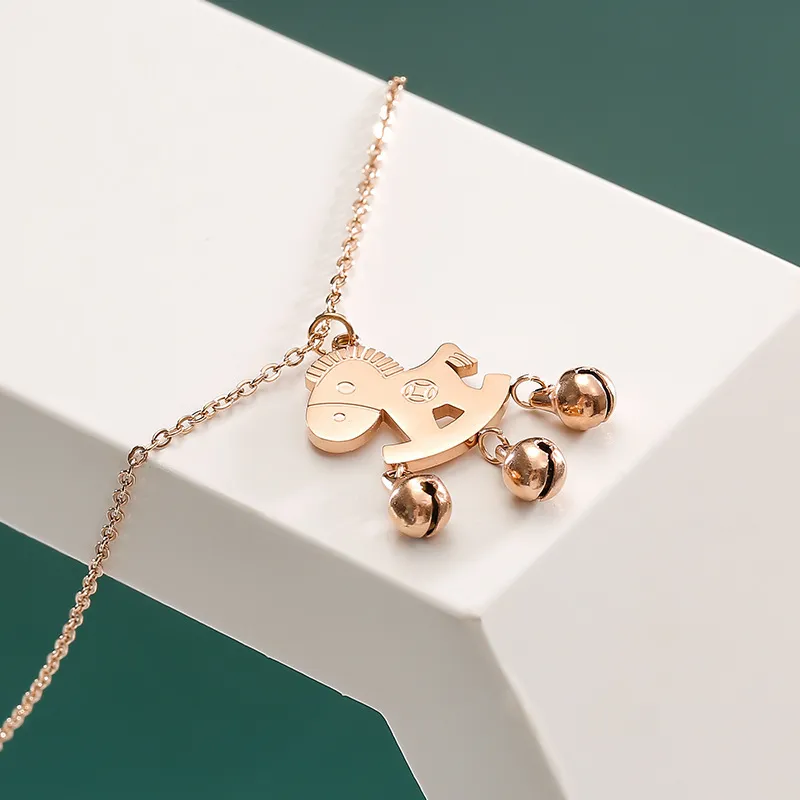 Pendentif collier cheval cloche minimaliste en acier inoxydable_voghion.com