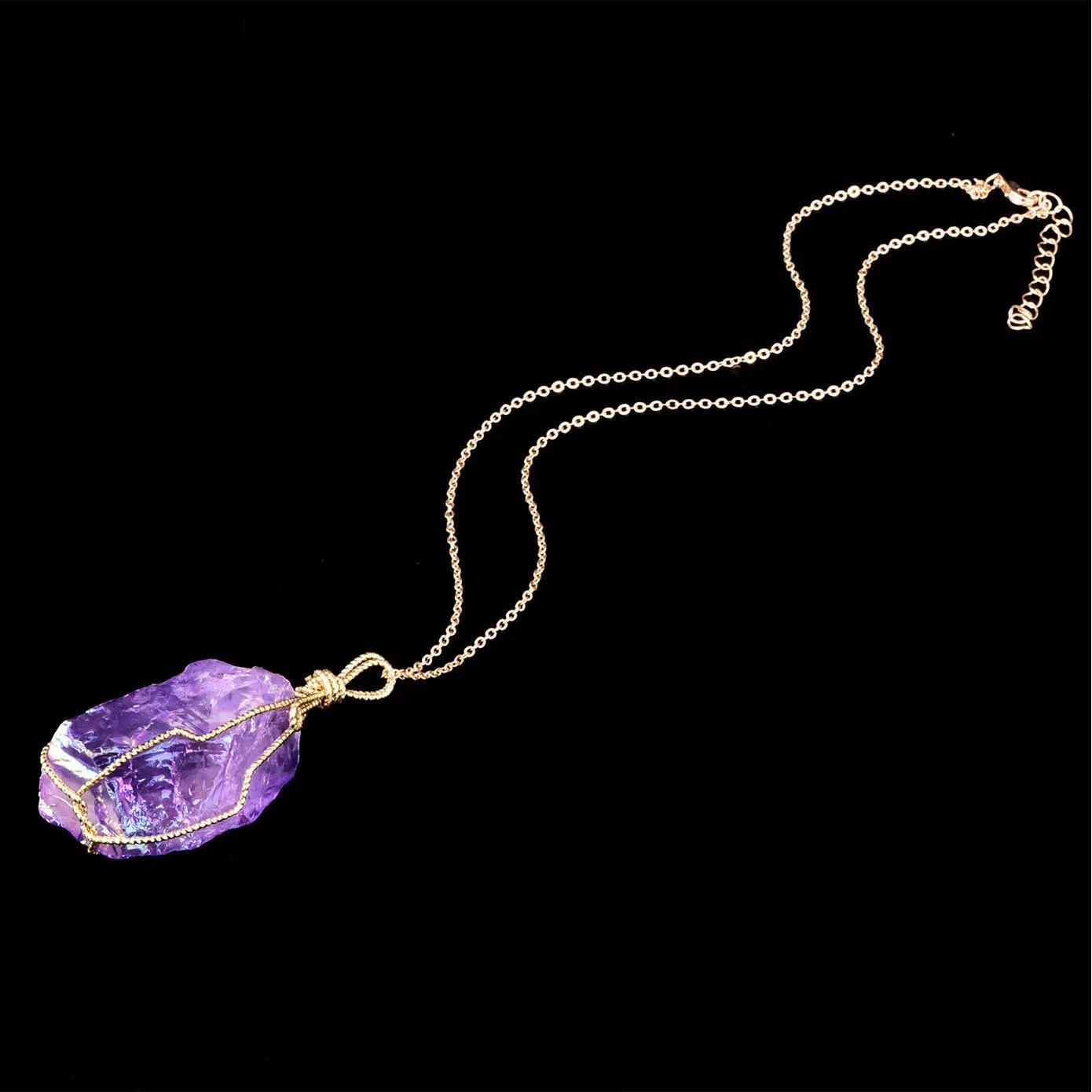 Wire Wrapped Crystal Pendant Necklace For Women And Men_voghion.com