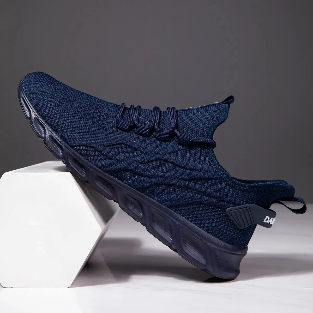 Mens Vulcanized Walking Running Unisex Casual Lightweight Tennis Breathable And Fashionable Sports Shoes 241015_voghion.com