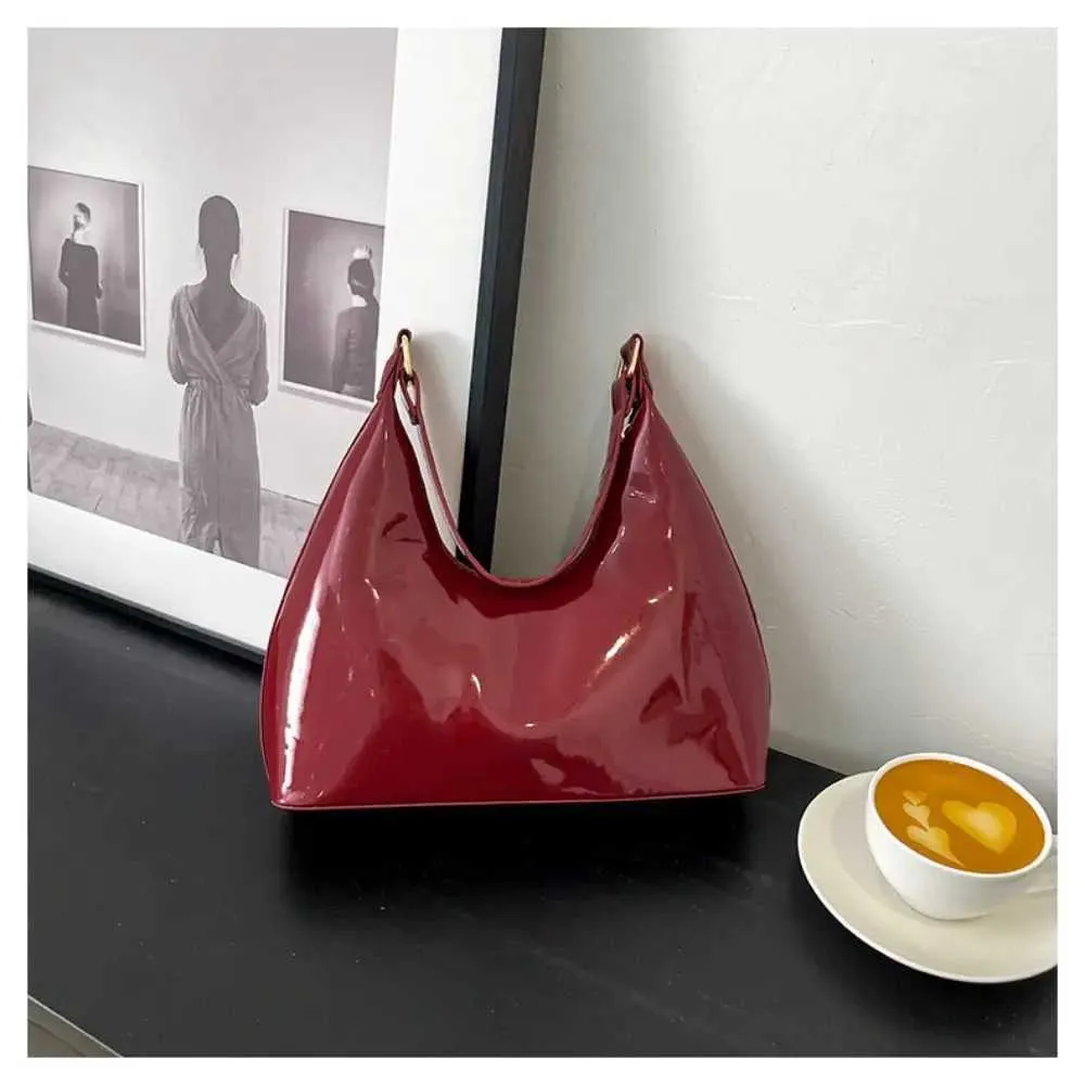 Glossy Shoulder Fashion PU Leather Solid Messenger Bag Purse WomenC241211_voghion.com