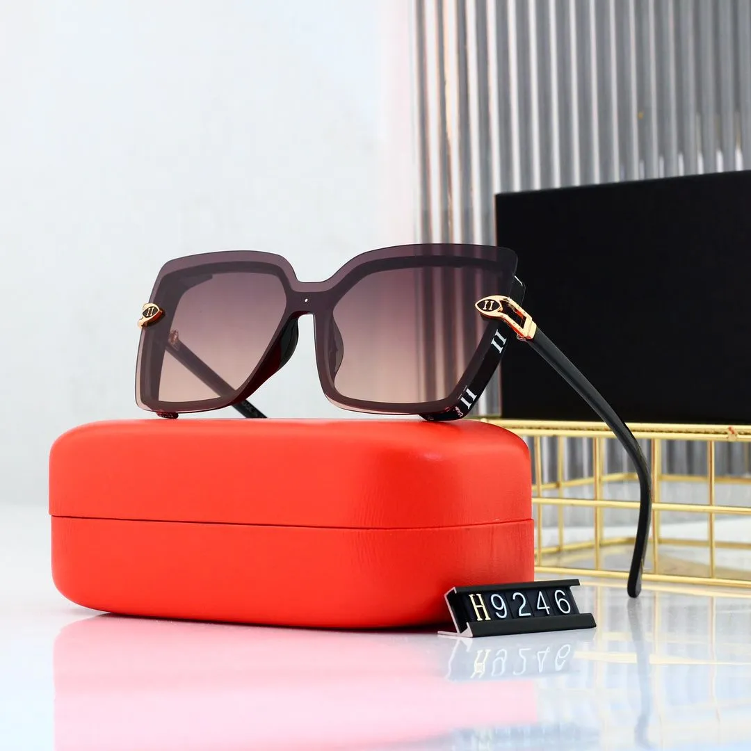 Designer Channel Cycle Lussuoso Moda Donna Uomo Occhiali da sole Diamond Square Parasole Crystal Shape Sun Pacchetto completo_voghion.com