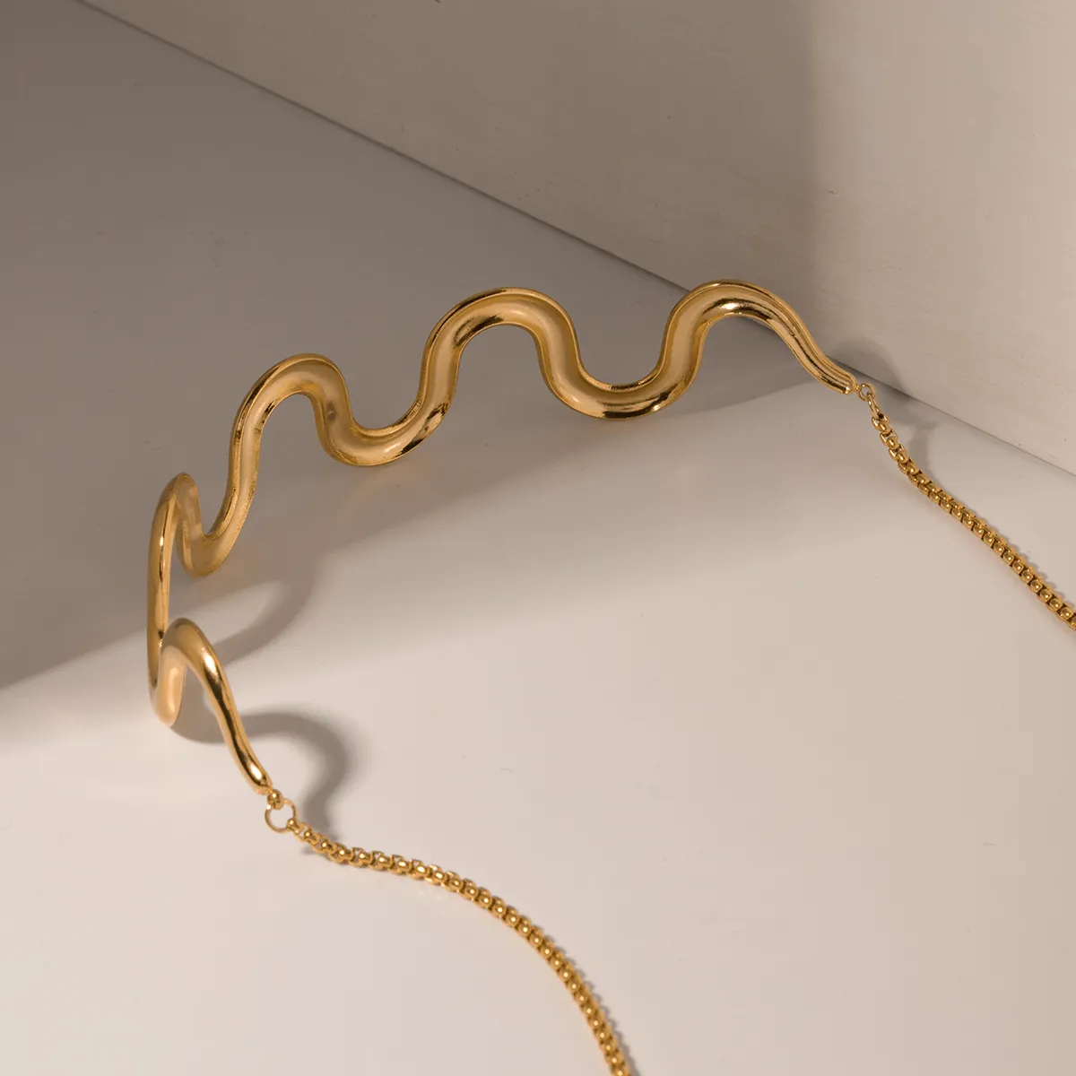 Conjunto de colar e pulseira de onda em aço inoxidável ouro_voghion.com