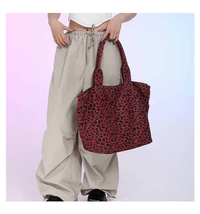 2024 versione coreana Ins Wind große Kapazität Leopardenmuster Tasche Damen neue Modeliterarische_voghion.com