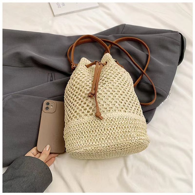 Ausgehöhlte Mode große Kapazität Baby Mama Lebensmitteleinkaufshandtasche süßer gewebter Rucksack gewebte Tasche_voghion.com