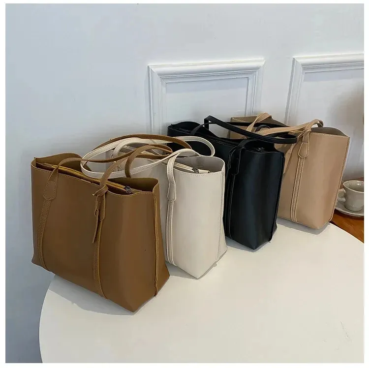 1PC black minimalist large capacity soft leather tote casual versatile shoulder bag 240822_voghion.com