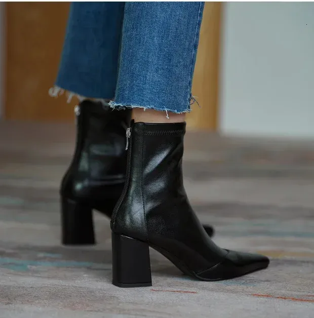 Vintage Dicke Frauen Stiefeletten Heels Boot Mode Spitzschuh Reißverschluss Winter Damenschuhe Leder Braun Kurze Booties_voghion.com