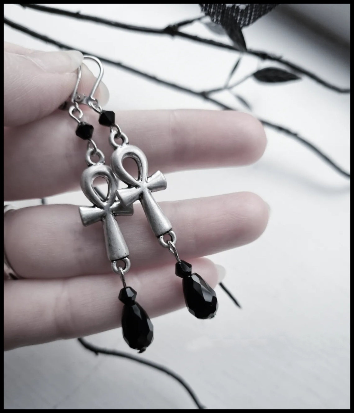 Cross-border Foreign Trade Elegant Gothic Ankle and Glass Crystal Dangle Earrings Factory Direct Sales_voghion.com
