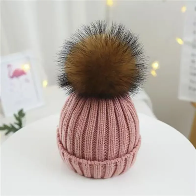 Gorra de diseñador para hombre, gorro de pescador unisex, moda mew, gorro de invierno cálido para mujer, gorro con pompones grandes de piel_voghion.com