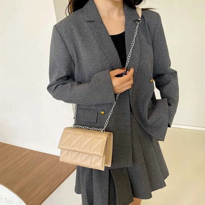 Borsa a spalla designer da donna, borsa a mano in ecopelle con catena_voghion.com