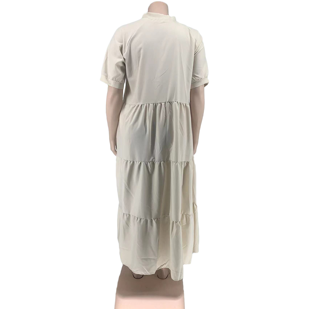 Abito con risvolto casual con bottoni alla moda da donna taglie forti_voghion.com
