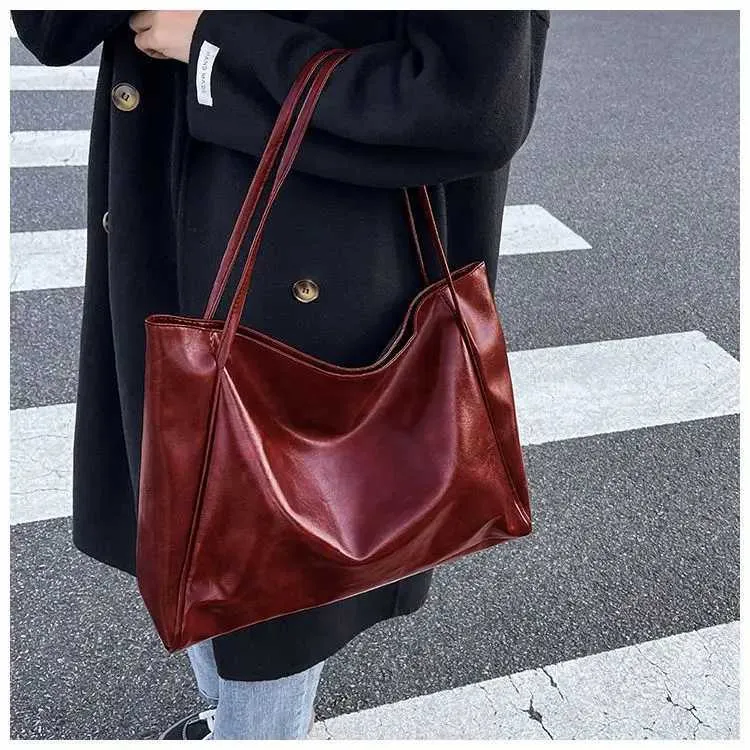 Vintage Red Womens Athletic Casual Fashion Large Capacity Leather Shoulder Bag Shopper Haruku Simple Handbag SacC241106_voghion.com