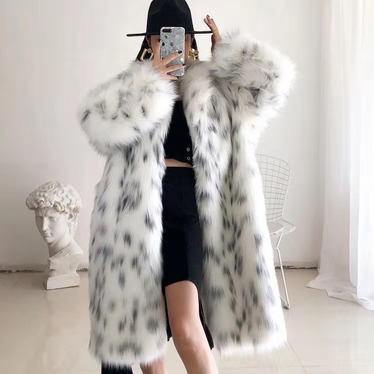 Women’s fashion bobcat leopard fur long fox fur coat with lapel