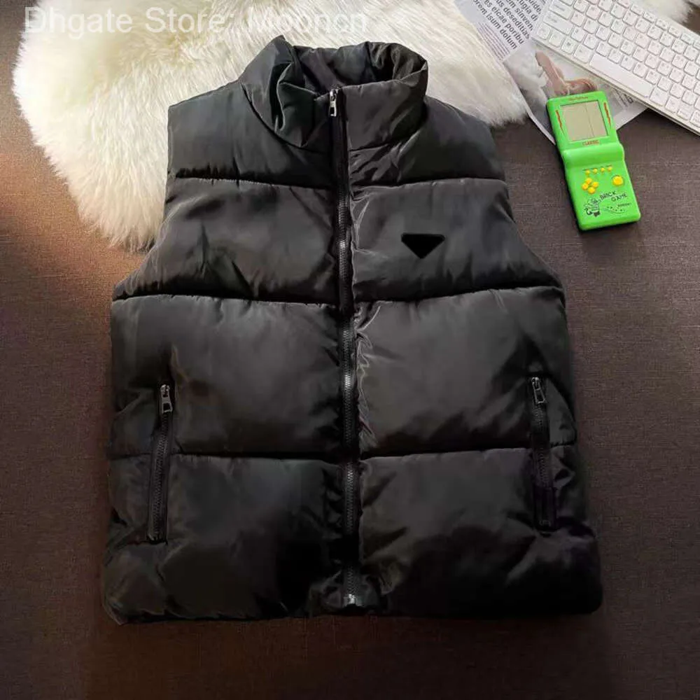 Man Vests Coat Jacket Dwon Designer Bomber Sleeveless Winter Windbreaker Puffy Hoody Fashion Jackets Vest Outwears Coats_voghion.com