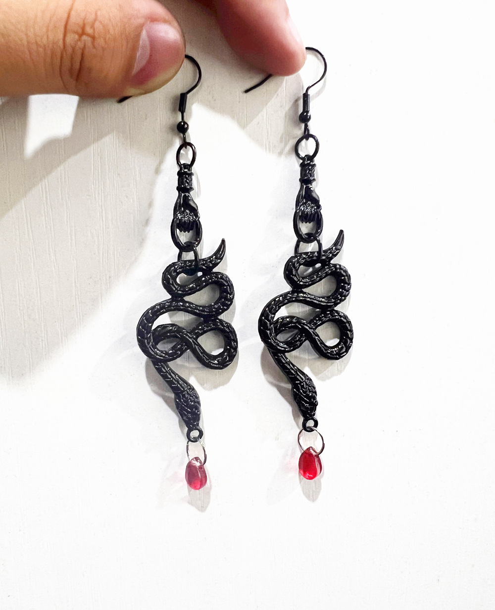Orecchini Gioielli vintage Orecchini a forma di mano di serpente Orecchini di tendenza a goccia_voghion.com