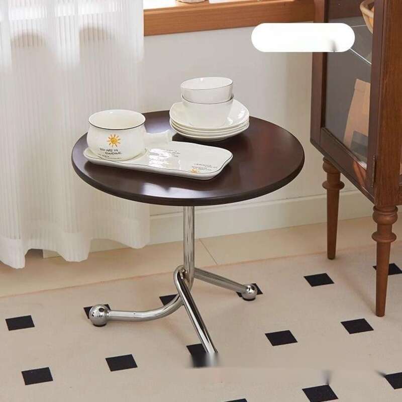 Apartamento pequeno, cadeiras de jantar nórdicas redondas medievais sólidas, varanda, mesa com borda de madeira de cerejeira, loja de aço inoxidável, pequeno_voghion.com