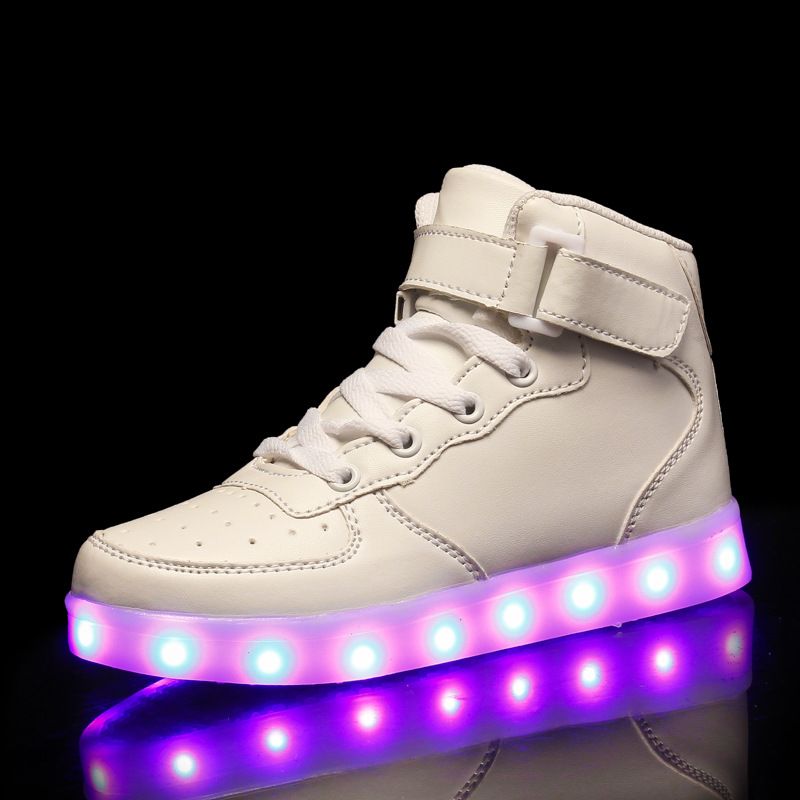 Adidași cu lumină LED pentru copii_voghion.com