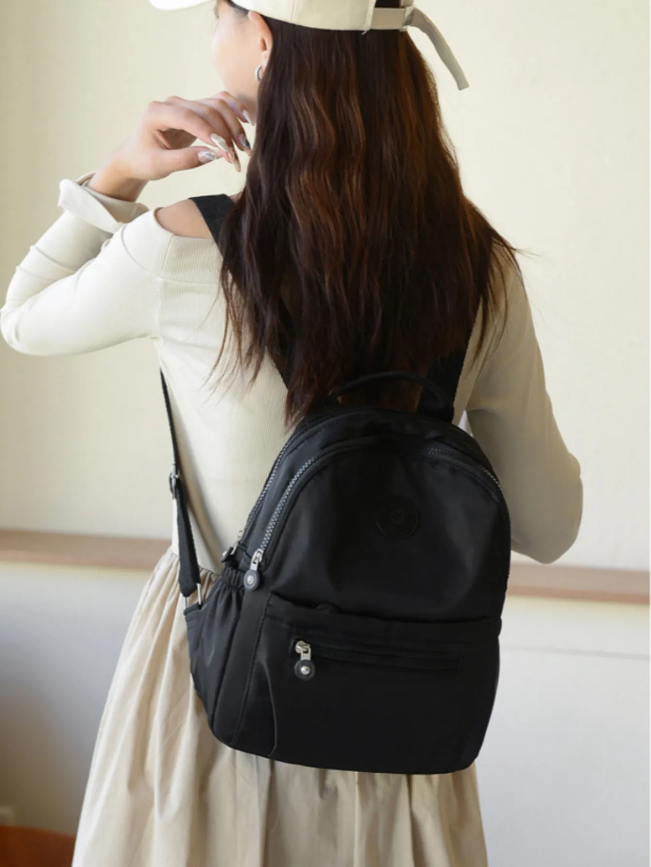 Solid Color Nylon Backpack, Lightweight Travel School Bag, Fashion Daypack For Work,Travel Bag Can Be Hung In Lage_voghion.com