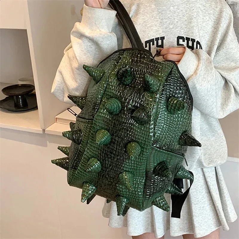 Rucksack in Igelform für Damen und Herren, großes Fassungsvermögen, leicht, einzigartiger Tagesrucksack mit Spikes, Büchertasche für Schule, Reisen und Outdoor_voghion.com