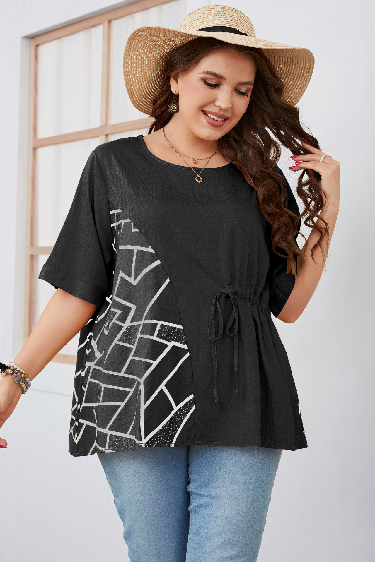 plus size women's clothing five-point short-sleeved round neck slim temperament commuting solid color plus size fat girl shirt_voghion.com