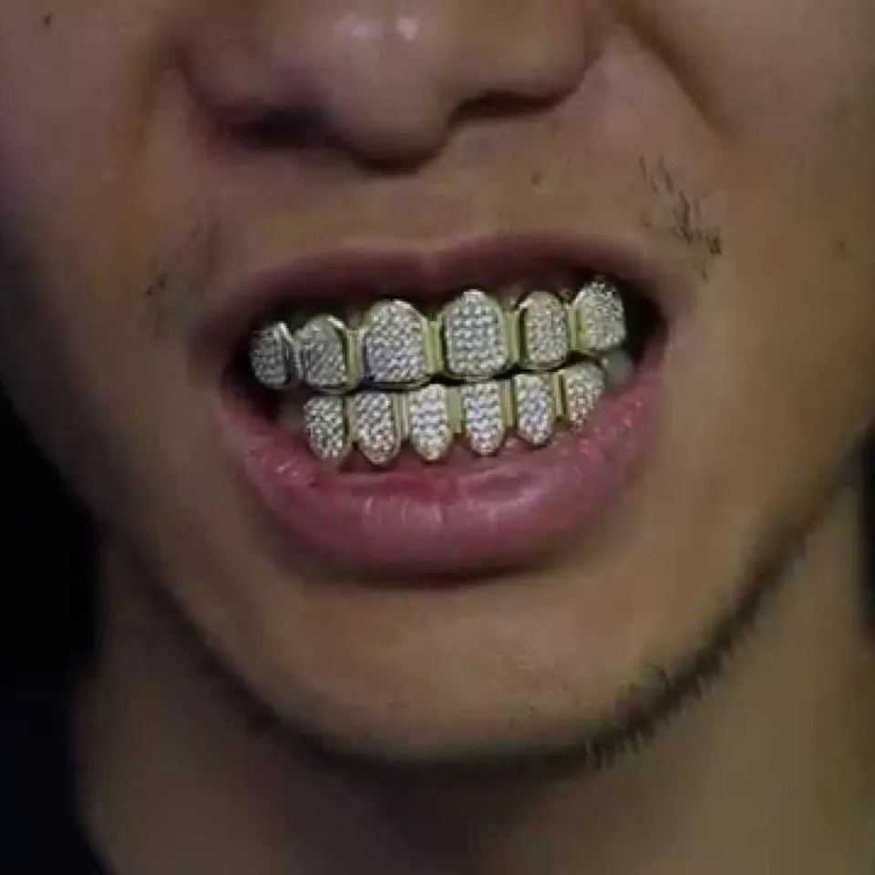 Vergoldetes Kupfer Hip Hop Iced Out Vampirzähne Fang Grillz Dental Mundgrills Zahnspangen Zahnkappe Rock Rapper Schmuck_voghion.com