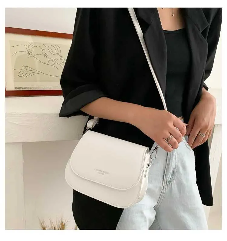 Sac à bandoulière tendance en cuir PU pour femme, sacoche à rabat de couleur unie, simple, à la mode, pochette C241021_voghion.com