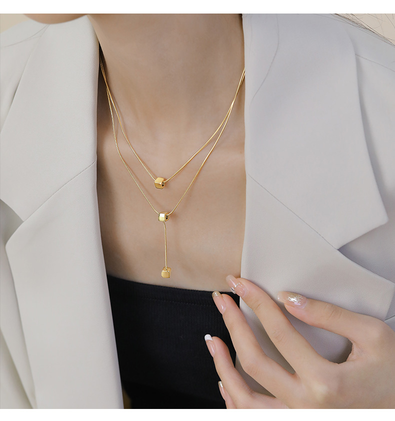 Gold Double-layer Layered Fashionable Small Square Pendant Necklace For Women With Minimalist Temperament, Collarbone_voghion.com
