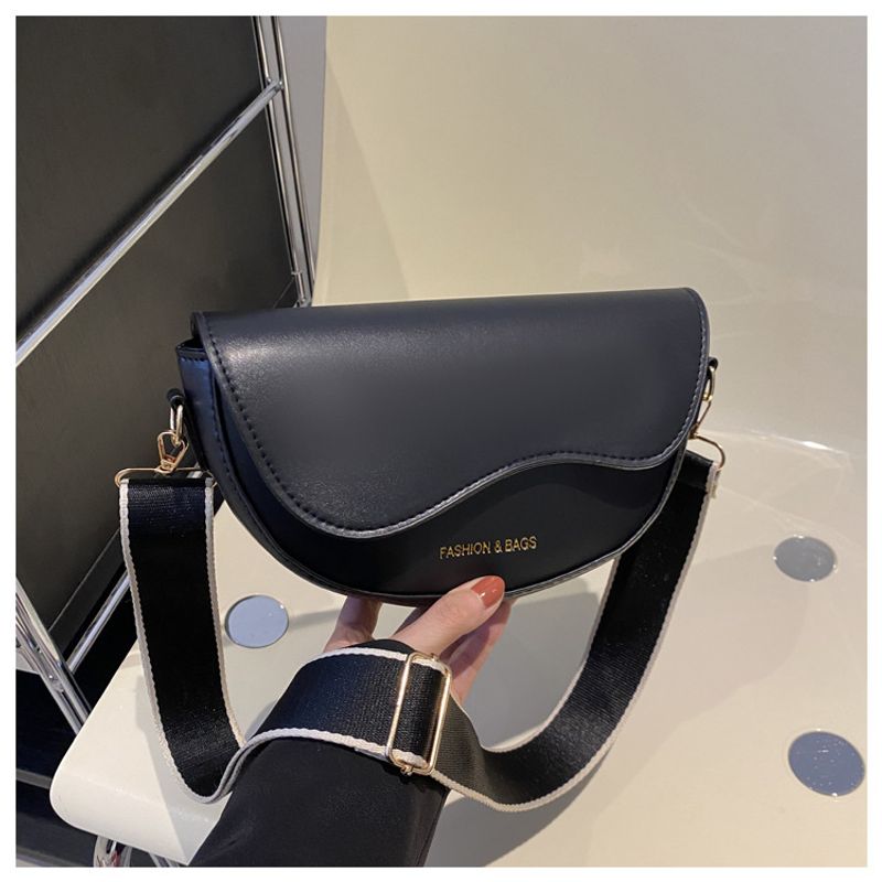 Doku ve Mod 2024 Lässig Einfarbig Neue Frühjahr Abdeckung Breiter Riemen PU Einzelner Schulter Crossbody Sattel_voghion.com
