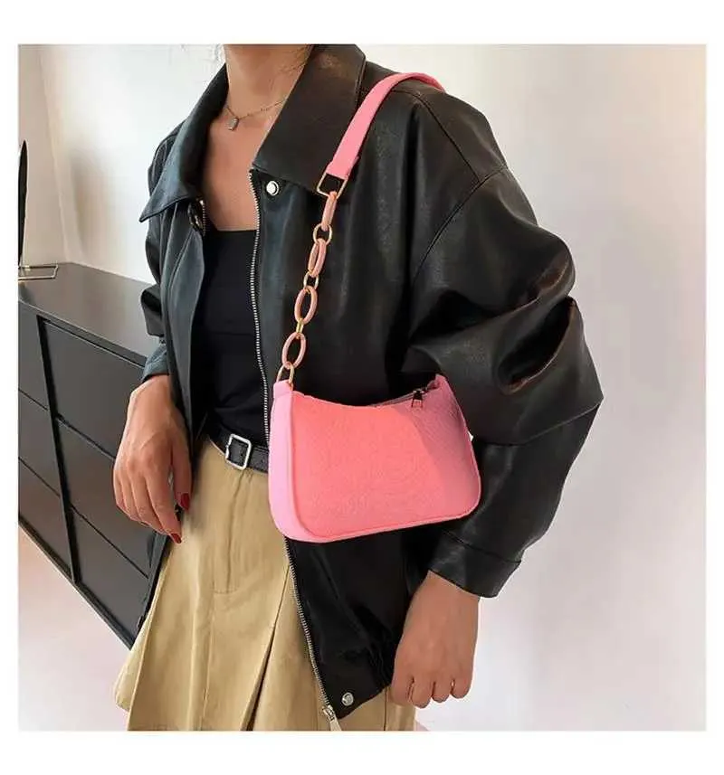 Portabel Handtasche Kontrastfaarweg Tasche Stylesch Ënneraarm Casual A Modesch Grouss Kapazitéit Dammetaschen_voghion.com