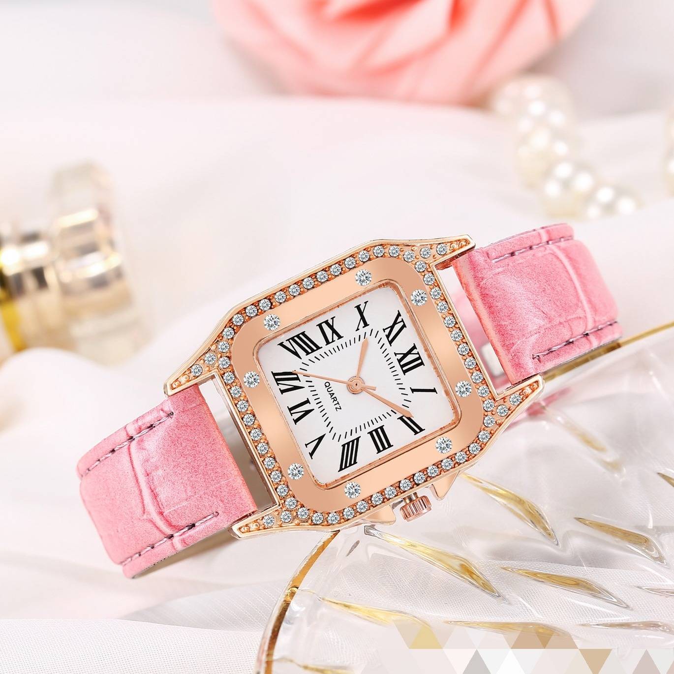 Montre femme élégante à bracelet carré en cuir - Montre à quartz tendance et décontractée pour un usage quotidien_voghion.com