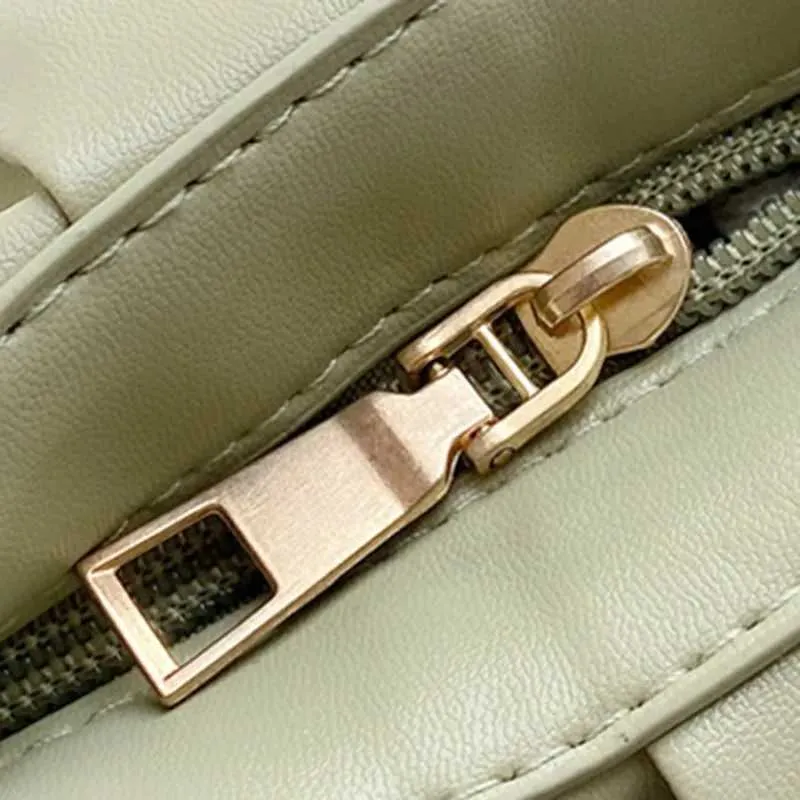 Módní dámská ramenní taška, nový příjezd, crossbody, jednobarevná, skládaný design, dámská mini zipová taška přes rameno, Cloud Bag_voghion.com