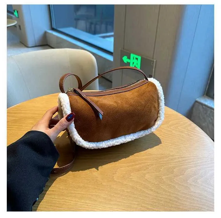 Women Retro Suede Crossbody Solid Patch Lamb Fleece Casual Shoulder Bags Female Commute All-match Messenger Pillow_voghion.com
