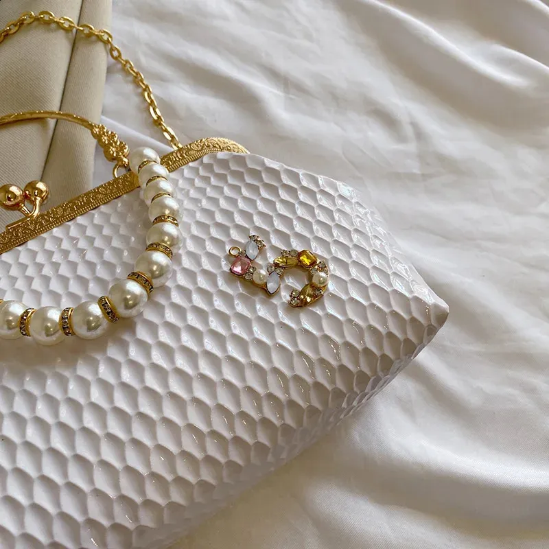 Sacs à bandoulière en argent doré pour femmes, pochette de soirée en perles, chaîne, clip, sacs à main de fête 240821_voghion.com