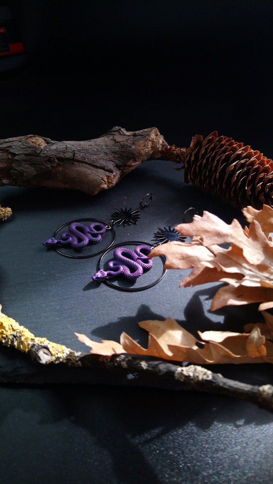 Orecchini Orecchini in lega celeste Orecchini serpente viola/rosso_voghion.com