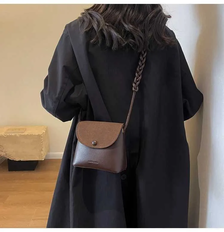 Women's Crossbody Bag Small Shoulder Bag Pu Leather Square Design_voghion.com