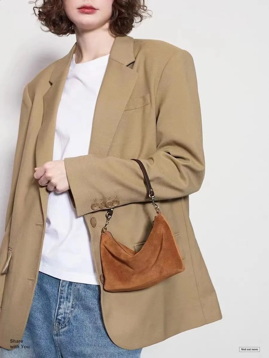 Borsa a tracolla retrò da donna in pelle scamosciata, piccola, leggera, hobo, tendenza invernale 240912_voghion.com